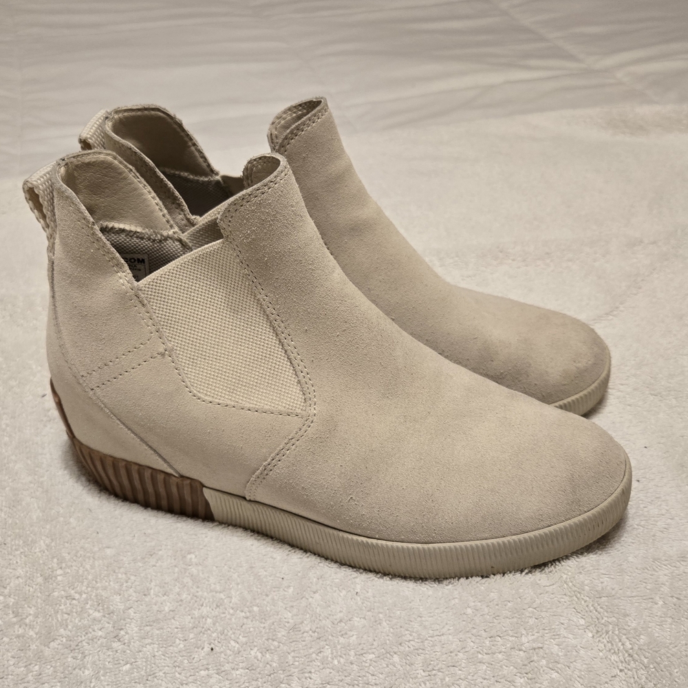 Sorel Cream Ankle Boots Modern Wedge Design